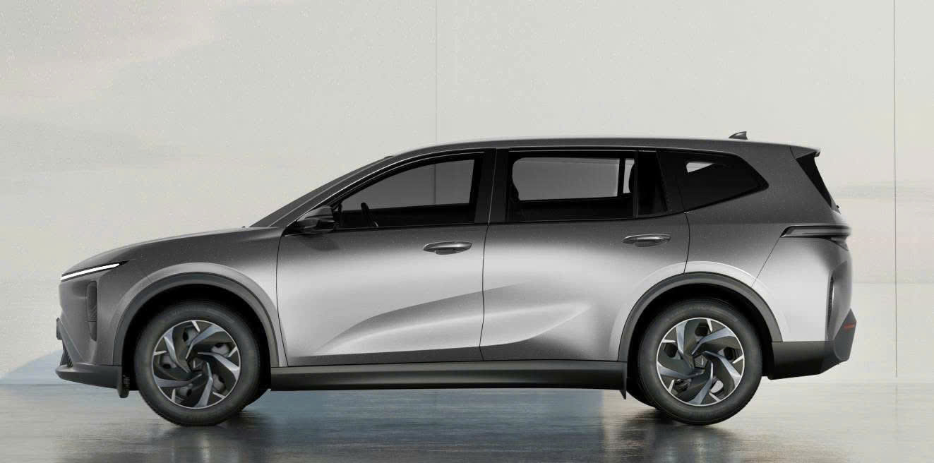 mercedes-c200-4matic-2019-img1-1127236f26543