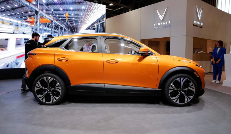 mercedes-c200-4matic-2019-img1-1127236f26543